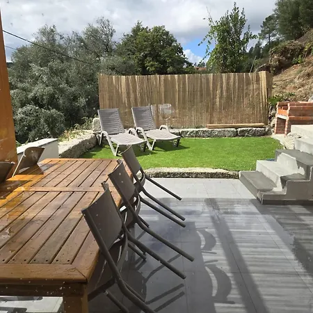 Semesterbostad Casa Lage Da Pena Geres