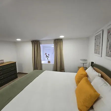Semesterbostad Casa Lage Da Pena Geres